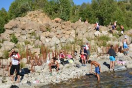 Aktivistler ile Doğaseverler Nemrut Gölü’nü Ziyaret Etti