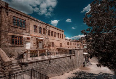 Bitlis’te Tarihi Evler Gün Yüzüne Çıkartılıyor