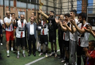 Tatvan Doğu Anadolu Fuarı Futbol Turnuvası’nda Kupalar Sahiplerini Buldu