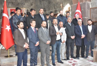 Bitlis'teki STK’lar, Macron’un İslam karşıtı söylemlerine tepki gösterdi