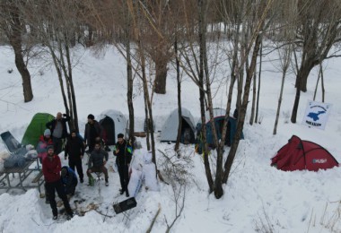 Aktivistler Van Gölü Havzası'nda Kış Kampı Yaptı