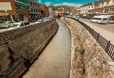 Bitlis'te Dere Yatağı Temizliği
