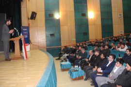 Köklü Değişim Tarafından Tatvan'da Konferans Düzenlendi