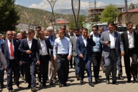 AK Parti Bitlis milletvekili adaylarının seçim çalışmaları