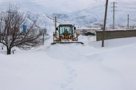 Bitlis’te Karla Mücadele Çalışmaları Aralıksız Devam Ediyor