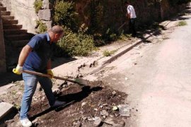 Tatvan’da rögarlar ve kanalizasyon hatları temizleniyor