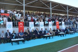 Bitlis Eren Üniversitesi'nde Mezuniyet Töreni Düzenlendi