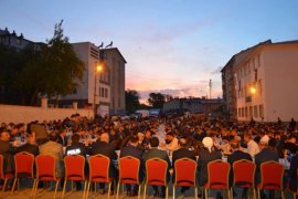 Mutki’de milletvekilleri ve vatandaşlar iftarda bir araya geldi