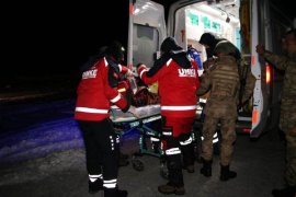 Hizan’da helikopterle hamile kadın kurtarıldı