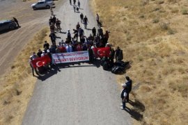 Van Gölü’nün Tatvan Sahilinde 4 Ton Çöp Toplandı
