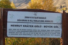 Vangölü Aktivistleri, Nemrut Kalderası’na Dökülen Betona Tepki Gösterdi