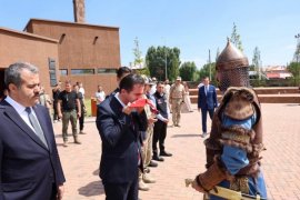 Ahlat’ta 1071 Malazgirt Zaferi’nin 955. Yıl Dönümü Hazırlıkları Sürüyor