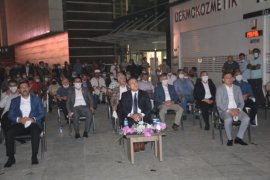 Tatvan’da ‘Demokrasi ve Milli Birlik Günü Programı’ düzenlendi