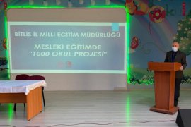 Bitlis’te Meslek Lisesi Öğrencileri Sanatsal Etkinliklerde Buluşuyor