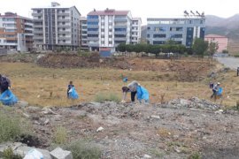 Bitlis’te Temizlik Çalışmaları Devam Ediyor