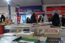 Tatvan Doğu Anadolu 1. Kitap Fuarı’na Yoğun İlgi