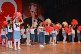 23 Nisan Çocuk Bayramı Tatvan’da Coşkuyla Kutlandı