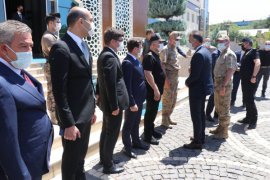 Vali Çağatay, Siirt'te Düzenlenen 'Düzensiz Göç ile Mücadele Toplantısı'na Katıldı