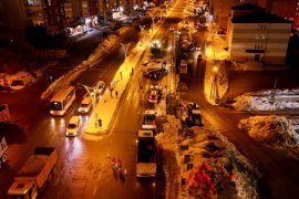 Karayolları Ekipleri Karla Mücadele Çalışmalarını Aralıksız Sürdürüyor