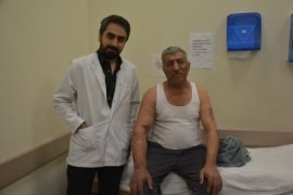 Tatvan Devlet Hastanesi’nde Anjiyografi işlemiyle koldaki damar tıkanıkları tedavi ediliyor