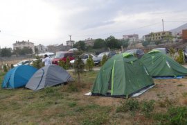 Aktivistler Tatvan Aqua Park’ta Kamp Kurdu