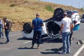 Trafik Kazasında 2 Kişi Hayatını Kaybetti 1 Kişi Yaralandı