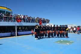 Denizcilik bayramı Tatvan’daki Türkiye’nin en büyük feribotunda kutlandı