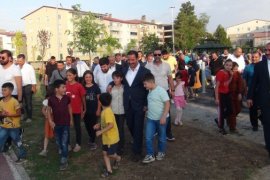 Tatvan’da Aile Parkı Açılışı ve Mahalle Konağı Temel Atma Töreni Gerçekleştirildi