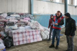 Depremzedeler İçin Bitlis Tek Yürek