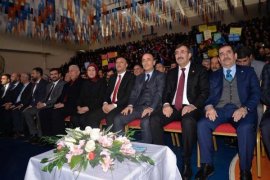 Bitlis'te AK Parti Aday Tanıtım Toplantısı yapıldı