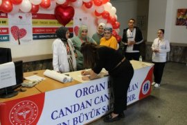 Tatvan Devlet Hastanesi’nde Organ Bağışı Haftası Etkinliği Düzenlendi