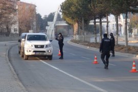 Tatvan’daki sokaklar sessizliğe büründü