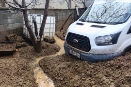 Beştaş Mezrasında Sel, Araçlar ve hayvanlar mahsur kaldı