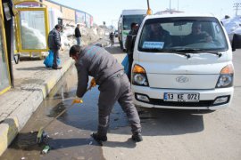 Bitlis Belediyesi Ekipleri Bahar Temizliğine Başladı