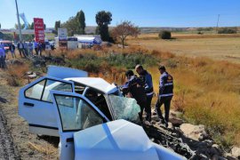 Ahlat’ta trafik kazası 3 ölü 5 yaralı