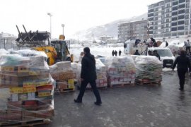 Tatvan’dan Deprem Bölgesine Yardım Eli