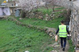 Bitlis Belediyesi ihtiyaç sahibi vatandaşlara günlük sıcak yemek dağıtıyor