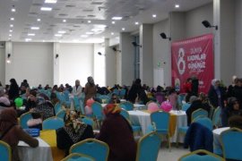 Depremzede Kadınlar İçin ‘Kadınlar Günü’ Programı Düzenlendi