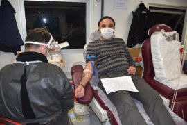Başkan Geylani, Kızılay’a kan bağışında bulundu