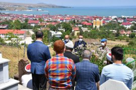 Tatvan’da 15 Temmuz Şehitleri İçin Mevlit Programı Düzenlendi