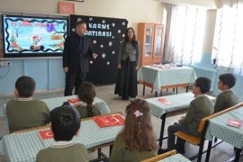 Kaymakam Demirer, Öğrencilerin Karne Sevincine Ortak Oldu