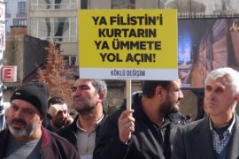 İsrail'in Gazze'ye Yönelik Saldırıları Tatvan'da Protesto Edildi