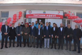 Tatvan’da ‘Kızılay Butik’ ve ‘Tatvan Aşevi’ Açılışı Yapıldı