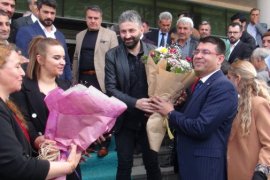 Tatvan Belediye Başkanı Mümin Erol Göreve Başladı