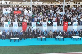 Bitlis Eren Üniversitesi'nde Mezuniyet Töreni Düzenlendi