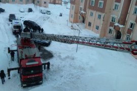 Bitlis TOKİ’de ev yangını