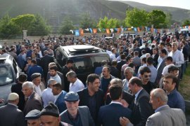 Bitlis’te AK Parti milletvekili aday tanıtım toplantısı düzenlendi
