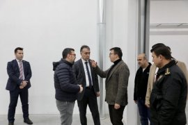 Vali Çağatay İplik Fabrikasında İncelemelerde Bulundu