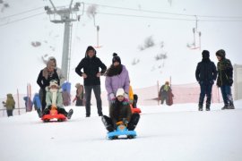 Bitlis’teki Kayak Merkezinde Yarıyıl Tatili Boyunca Yoğunluk Yaşandı