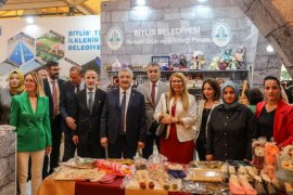 İzmir’de, '5. Bitlis Tanıtım Günleri' Başladı